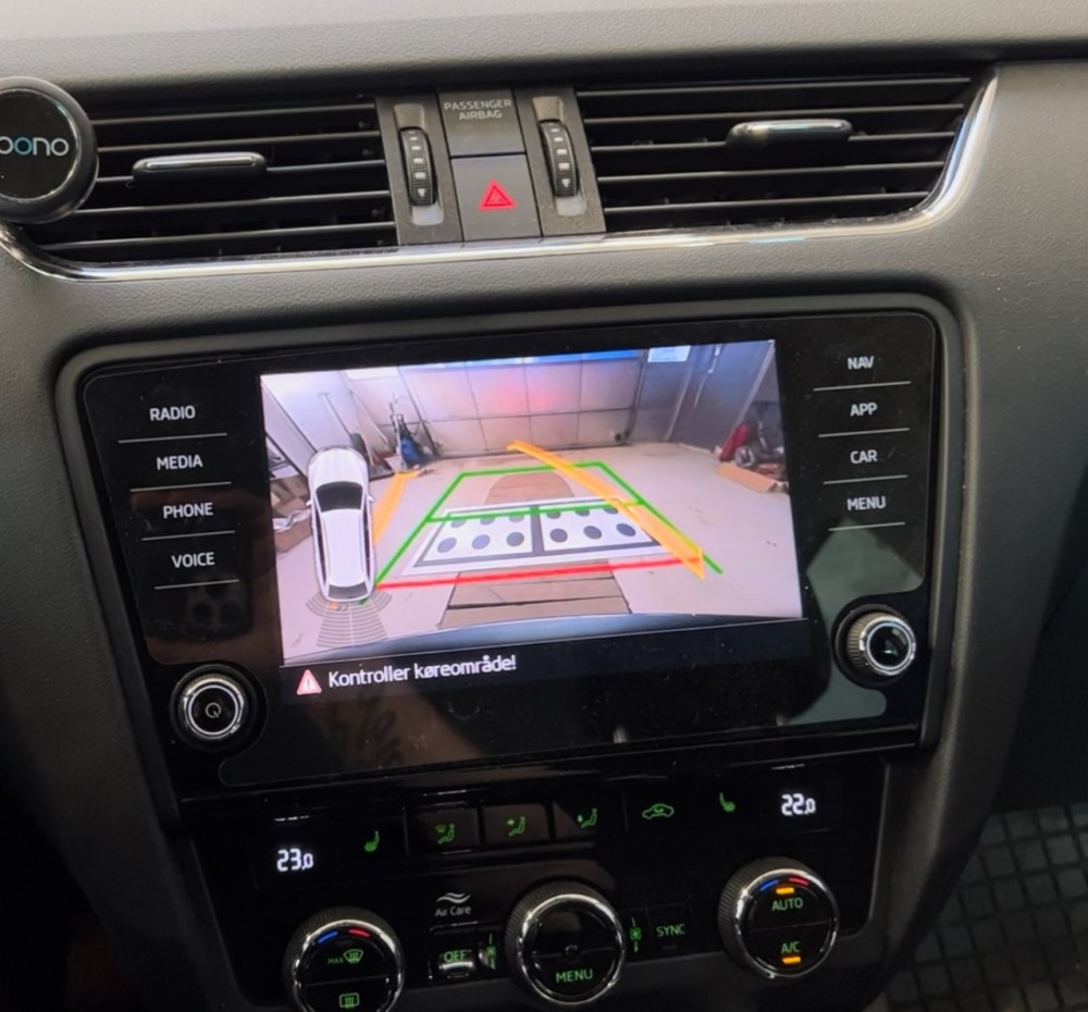 Skoda Karoq Originalt Bakkamera High med sprinkler