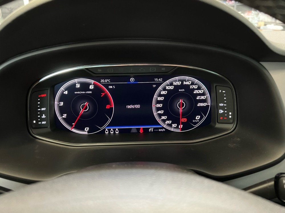 Seat Leon 5F Facelift Digital speedometer